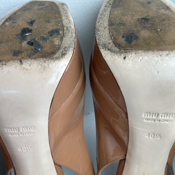 Miu Miu Pantent Leather Pumps - Picture 11 of 16
